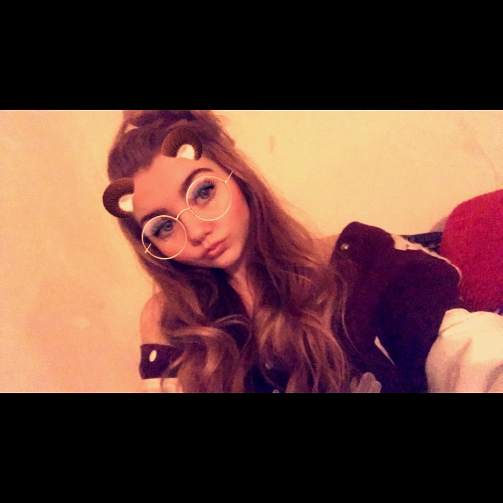 Meet your Posher, Hailey